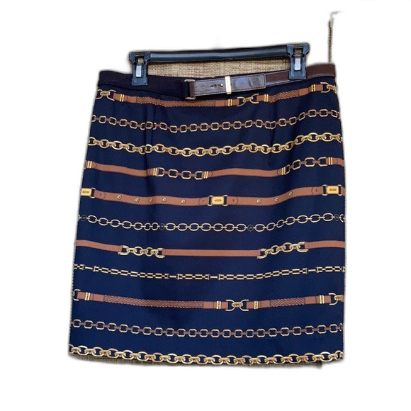 Michael Kors mini skirt with leather belt detail. - Picture 1 of 7